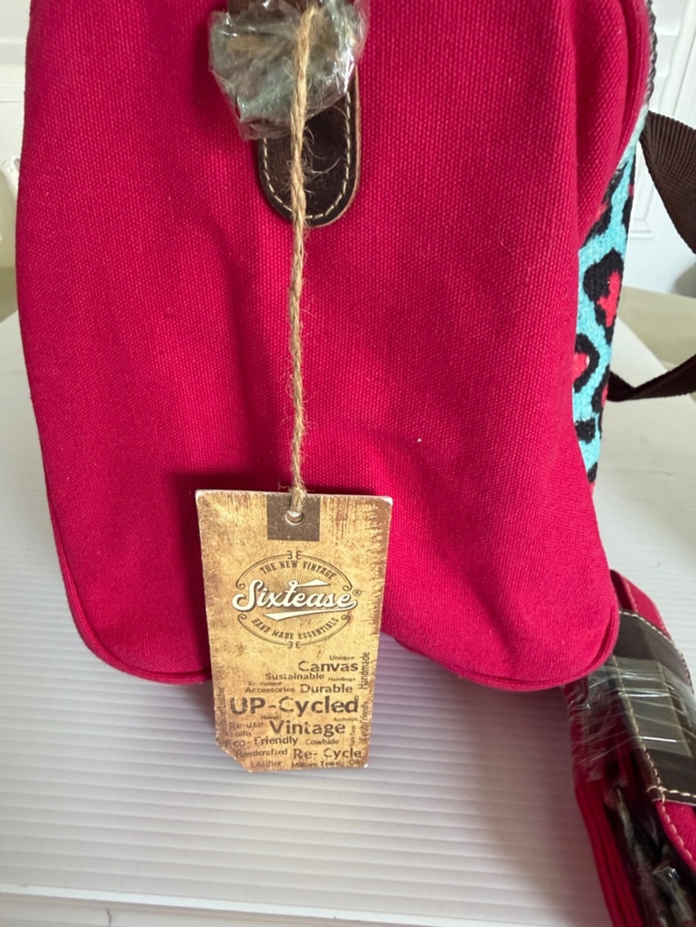 Sixtease Up-cycled Canvas Duffle Bag Leopard Print Adjustable Shoulder Strap - Picture 6 of 11